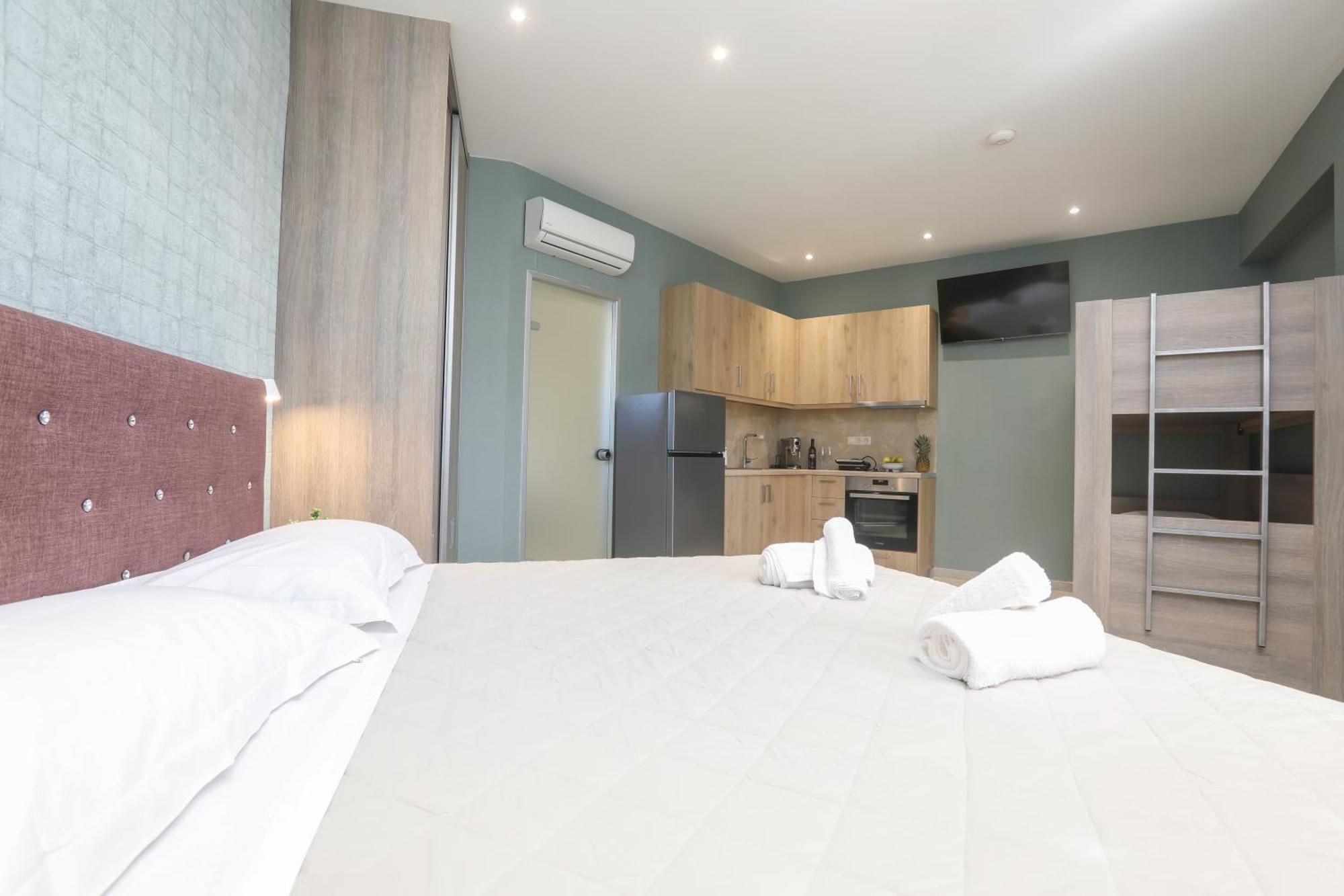 Corfu Gold Luxury Suites Benitses  Extérieur photo