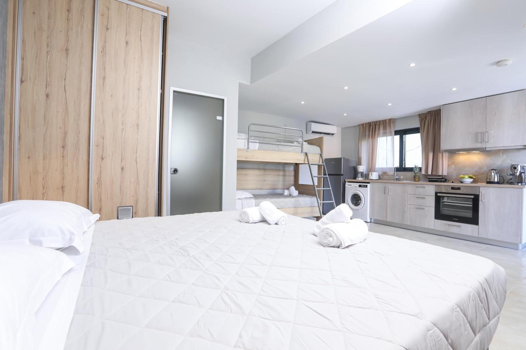 Corfu Gold Luxury Suites Benitses  Extérieur photo